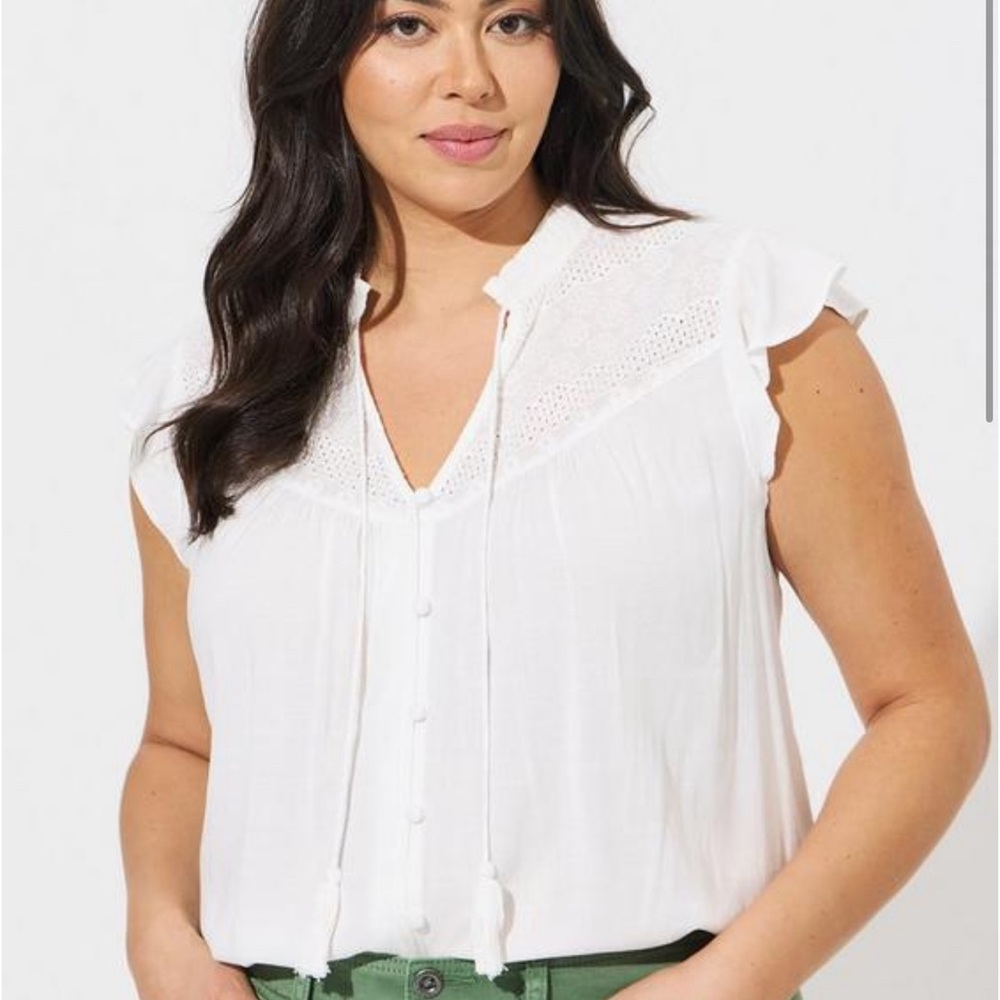 NWOT Torrid white blouse size 4X